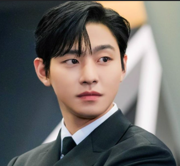 This contains an image of Ahn Hyo Seop