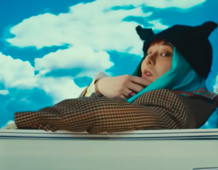 This contains an image of G-Dragon "Power" album
