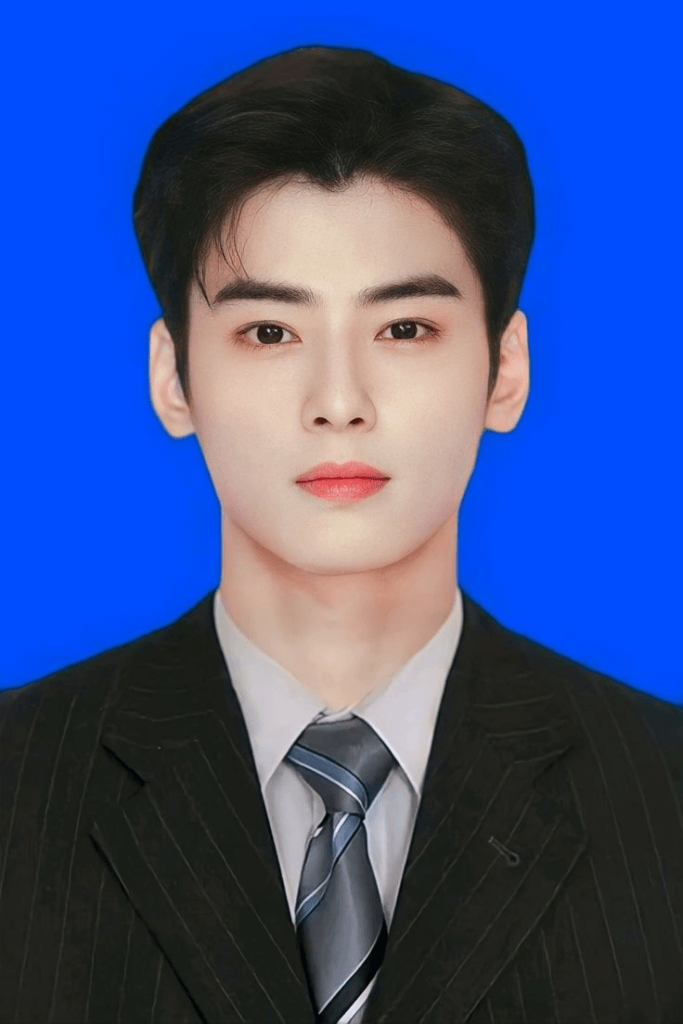 This contains an image of ASTRO’s Cha Eunwoo