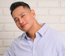 This contains an image of Yoo Seung Joon