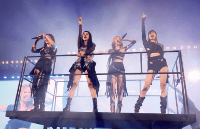 This contains an image of Blackpink